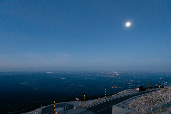 Breath-taking views from the summit with all the surroundings covered in the moonlight
